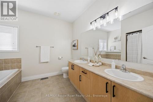 41 Leithridge Crescent, Whitby (Brooklin), ON - Indoor Photo Showing Bathroom