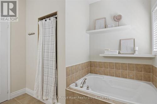 41 Leithridge Crescent, Whitby (Brooklin), ON - Indoor Photo Showing Bathroom