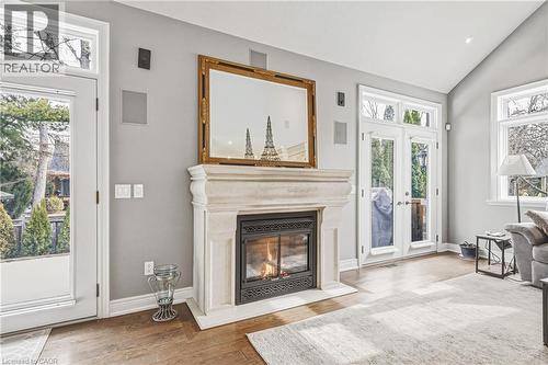 976 Shadeland Avenue Unit# 3, Burlington, ON - Indoor Photo Showing Living Room With Fireplace
