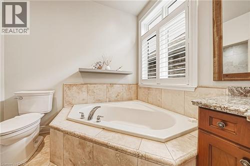 976 Shadeland Avenue Unit# 3, Burlington, ON - Indoor Photo Showing Bathroom