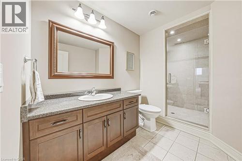 976 Shadeland Avenue Unit# 3, Burlington, ON - Indoor Photo Showing Bathroom