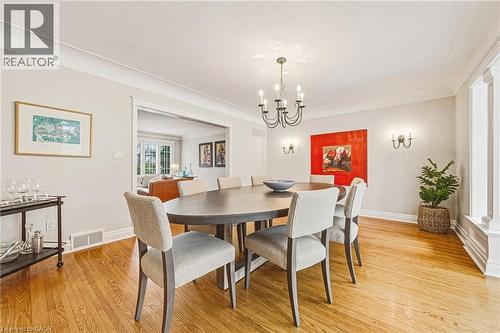 7 Colonial Crescent, Oakville, ON - Indoor Photo Showing Dining Room