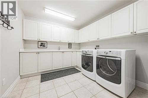 7 Colonial Crescent, Oakville, ON - Indoor Photo Showing Laundry Room
