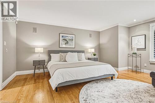 7 Colonial Crescent, Oakville, ON - Indoor Photo Showing Bedroom