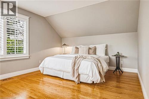 7 Colonial Crescent, Oakville, ON - Indoor Photo Showing Bedroom