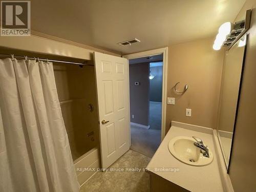 204 - 1550 12Th Avenue E, Owen Sound, ON - Indoor Photo Showing Laundry Room