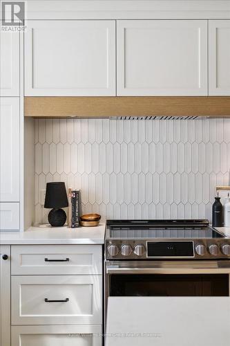6794 Sixth Line, Centre Wellington, ON - Indoor Photo Showing Kitchen