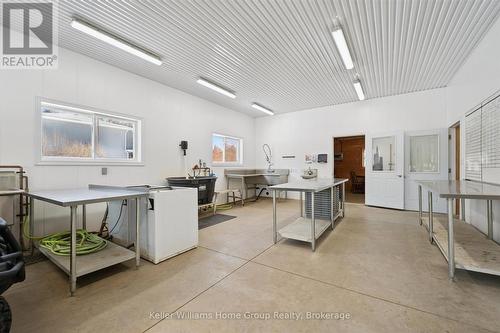 6794 Sixth Line, Centre Wellington, ON - Indoor Photo Showing Other Room