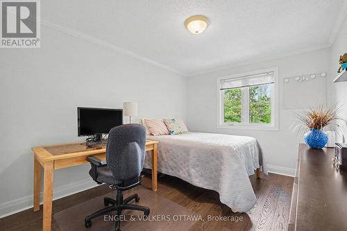 37 Gentle Gate Crescent, Ottawa, ON - Indoor Photo Showing Bedroom