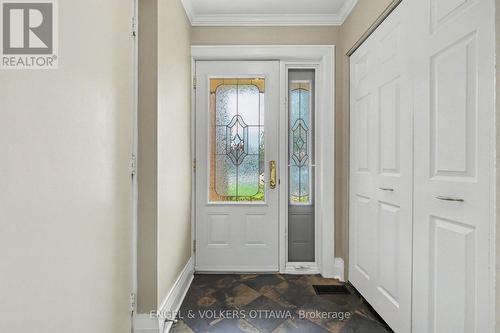 37 Gentle Gate Crescent, Ottawa, ON - Indoor Photo Showing Other Room