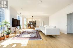 PH40 - 250 WELLINGTON STREET W Toronto, ON M5V 3P6
