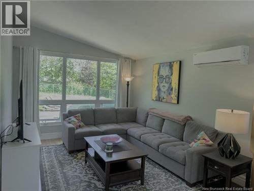 12 Grant Crescent, Saint John, NB - Indoor Photo Showing Living Room