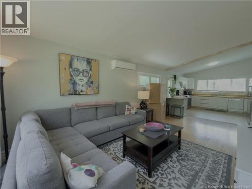12 Grant Crescent, Saint John, NB - Indoor Photo Showing Living Room