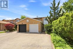 10 ASHCROFT COURT Vaughan, ON L4L 1H2