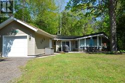 20 ROBERVAL CIRCLE Tiny, ON L9M 0E1
