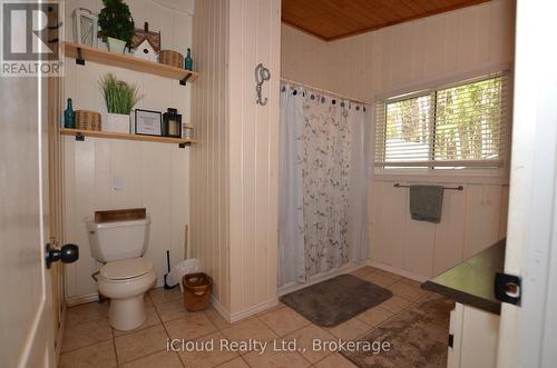 20 Roberval Circle, Tiny, ON - Indoor Photo Showing Bathroom