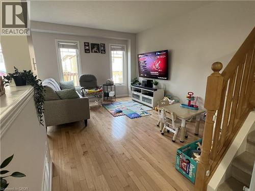 56 Eliza Avenue, Kitchener, ON - Indoor Photo Showing Living Room