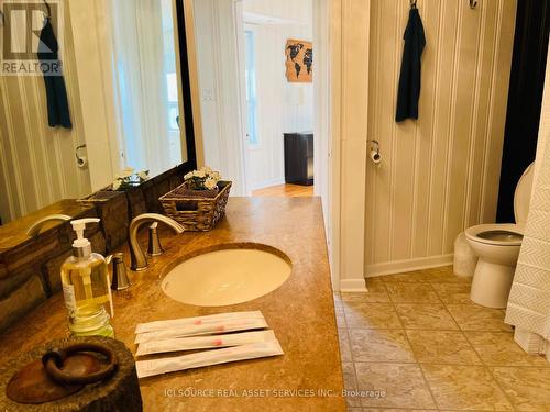 8 Renwood Place, Hamilton, ON - Indoor