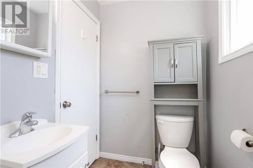 114 Edward Avenue, Coniston, ON - Indoor Photo Showing Bathroom