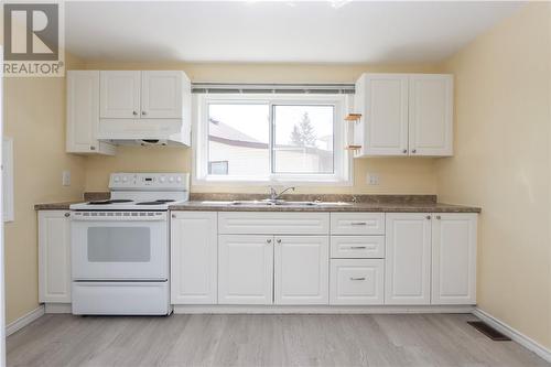 114 Edward Avenue, Coniston, ON - Indoor Photo Showing Kitchen With Double Sink