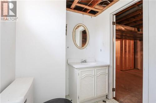 114 Edward Avenue, Coniston, ON - Indoor Photo Showing Bathroom