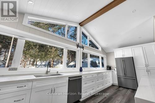 1050 Fair-Lee Park Road, Muskoka Lakes (Medora), ON 