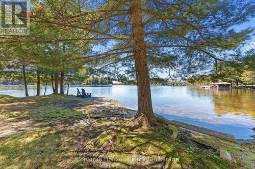 1054 Fair-Lee Park Road, Muskoka Lakes (Medora), ON 