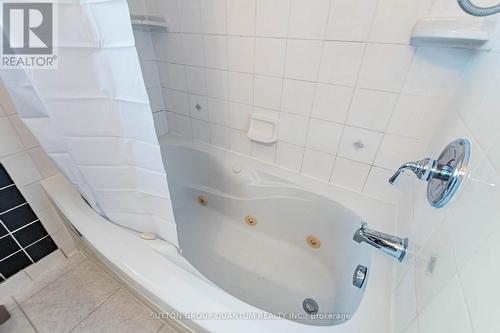 1293 Daimler Road, Mississauga, ON - Indoor Photo Showing Bathroom