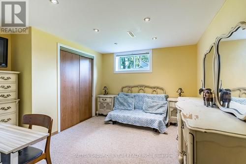 1293 Daimler Road, Mississauga, ON - Indoor Photo Showing Bedroom