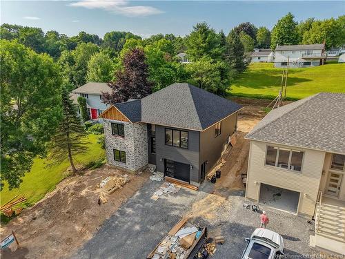 16 Mayflower St, Fredericton, NB 