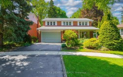 11 Gablehurst Crescent Toronto, ON M1T 2L1