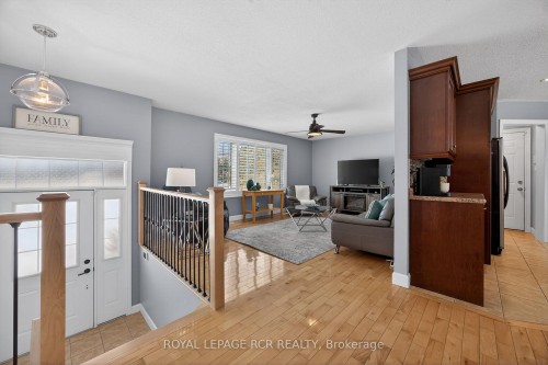 17 Deaken Drive, East Luther Grand Valley, ON - Indoor