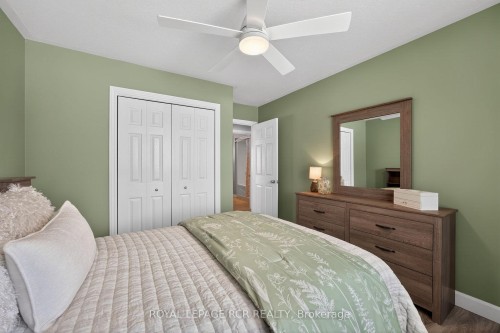17 Deaken Drive, East Luther Grand Valley, ON - Indoor Photo Showing Bedroom