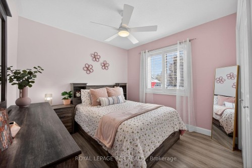 17 Deaken Drive, East Luther Grand Valley, ON - Indoor Photo Showing Bedroom