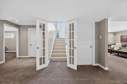 17 Deaken Drive, East Luther Grand Valley, ON - Indoor Photo Showing Other Room