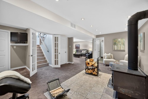 17 Deaken Drive, East Luther Grand Valley, ON - Indoor