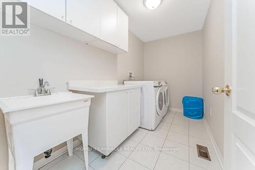 22 Raccoon Street, Brampton, ON - Indoor Photo Showing Laundry Room