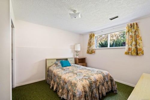 6067 Lakes Rd, Duncan, BC 