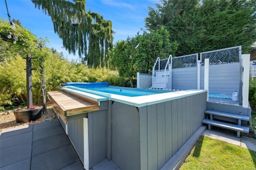 610 Ralph St, Saanich, BC 