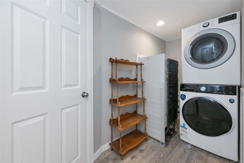 610 Ralph St, Saanich, BC 