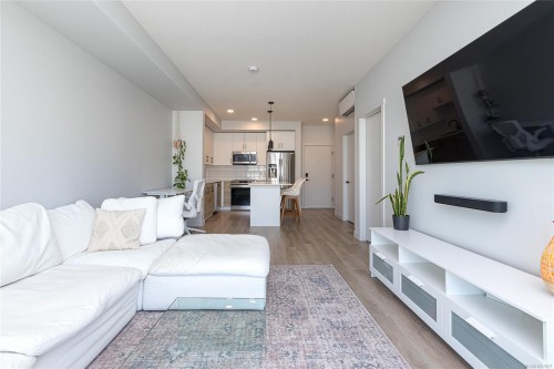 #217-2469 Gateway Rd, Langford, BC - Indoor Photo Showing Living Room