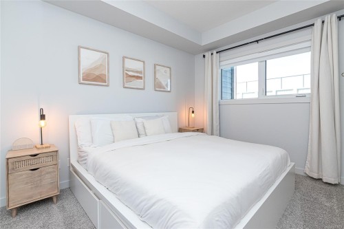 #217-2469 Gateway Rd, Langford, BC - Indoor Photo Showing Bedroom
