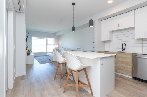 #217-2469 Gateway Rd, Langford, BC - Indoor Photo Showing Kitchen With Upgraded Kitchen