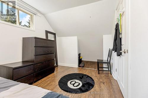 19 Beaucourt Road, Hamilton, ON - Indoor