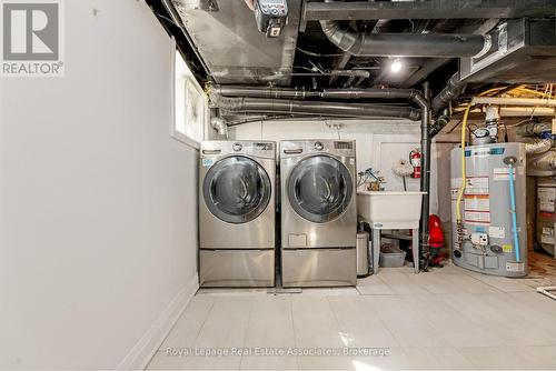 19 Beaucourt Road, Hamilton, ON - Indoor Photo Showing Laundry Room