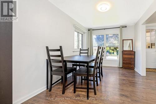 19 Beaucourt Road, Hamilton, ON - Indoor Photo Showing Dining Room