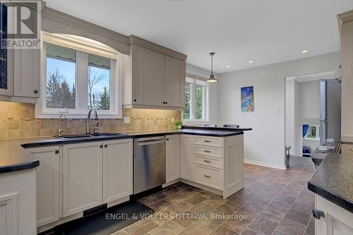 2963 Roger Stevens Drive E, Ottawa, ON - Indoor Photo Showing Kitchen With Stainless Steel Kitchen With Double Sink