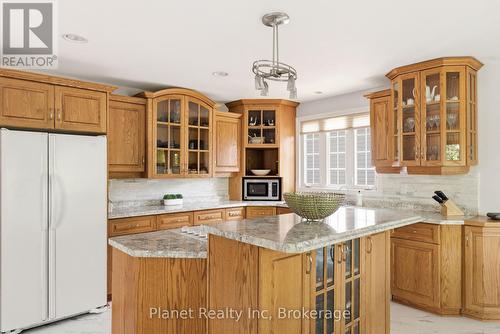 110 Woodborough Road, Guelph (Kortright West), ON - Indoor Photo Showing Kitchen