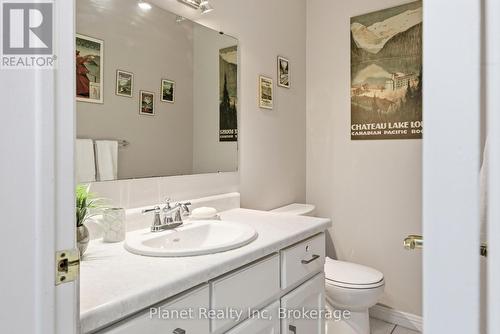 110 Woodborough Road, Guelph (Kortright West), ON - Indoor Photo Showing Bathroom