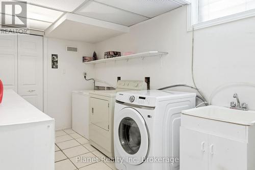 110 Woodborough Road, Guelph (Kortright West), ON - Indoor Photo Showing Laundry Room